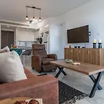 Grace 2-bedroom In Lejlighed Larnaca