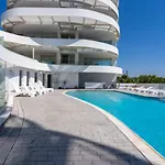 Grace 2-bedroom In Lejlighed Larnaca