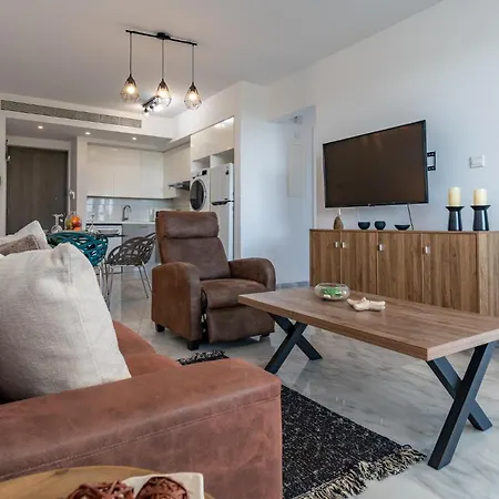 Grace 2-bedroom In Lägenhet Larnaca
