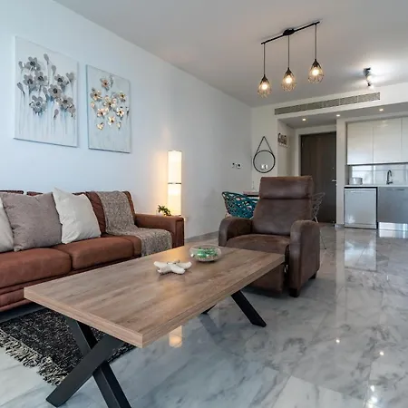 Apartment Grace 2-bedroom In Larnaca