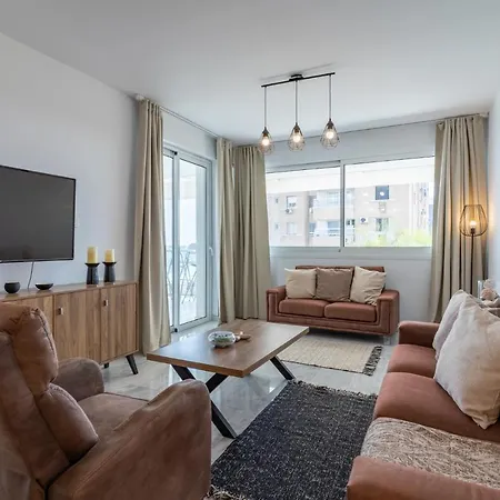 Grace 2-bedroom In Lägenhet Larnaca