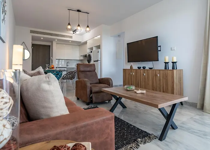 Grace 2-bedroom In Apartamento Larnaca