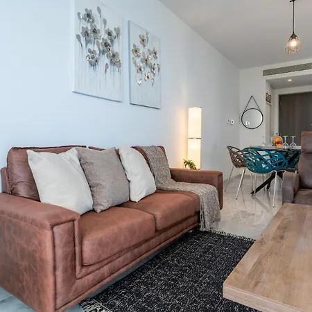 Grace 2-bedroom In Apartment Larnaca